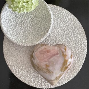 ペルー産ピンクオパール　ハート　178grams