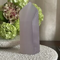 仕事場にも天然石を。