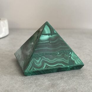 マラカイト ピラミッド